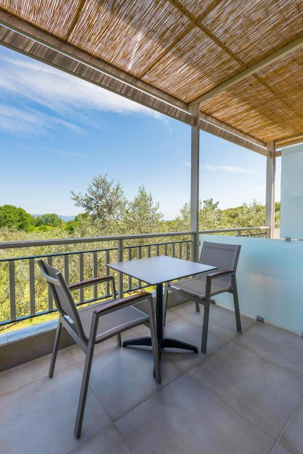 Dionysus Apartments & Suites Ierissos Exterior photo